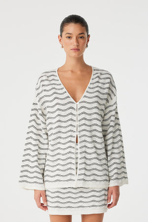 Onda Long Sleeve Cream Wave