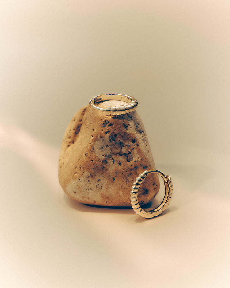 Elemental Fine Huggies - 9k Gold
