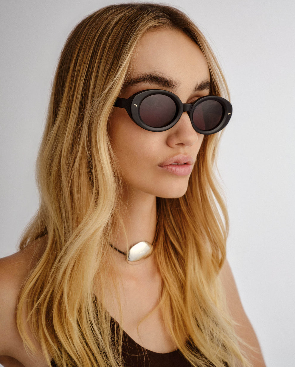 The Audrey - Black