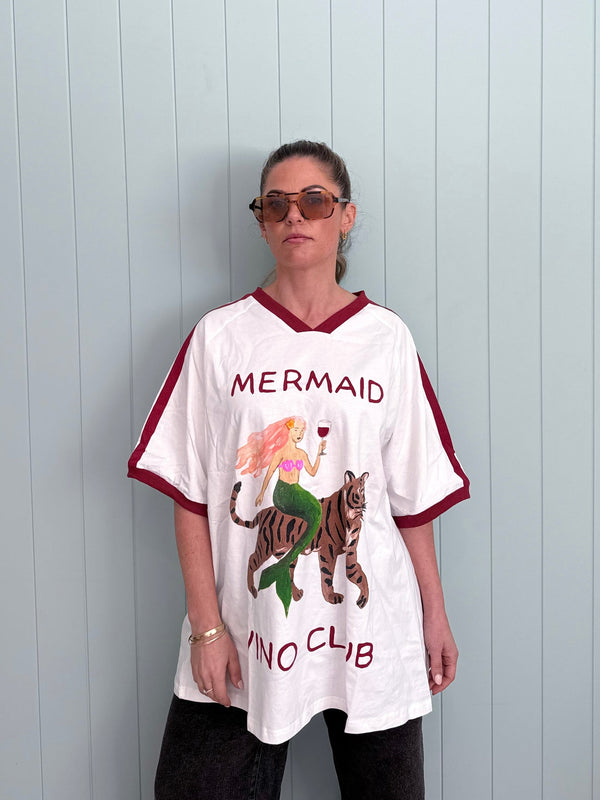 Mermaid vino club oversized Tee