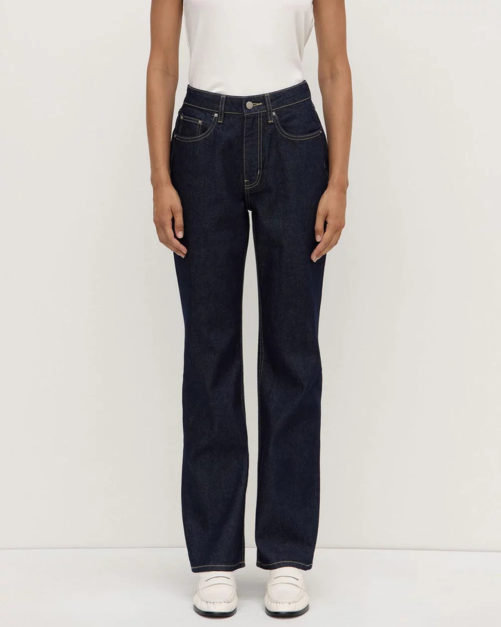 Classic Straight Leg Jeans - Rinse