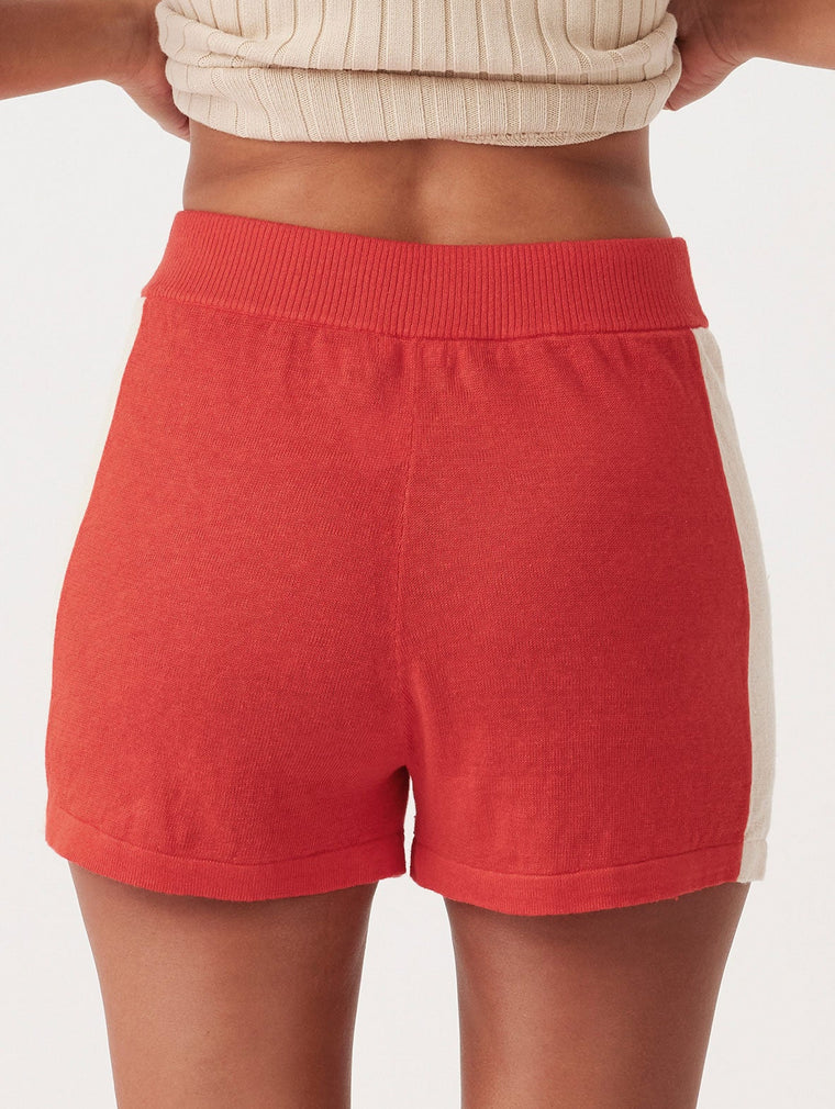 LARRI SHORT