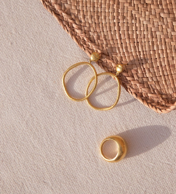 Golden Light Earrings - Gold