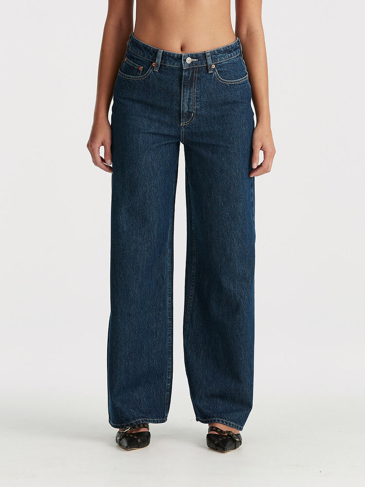 Signature Mid Wide Relaxed Jean - Essential Rinse