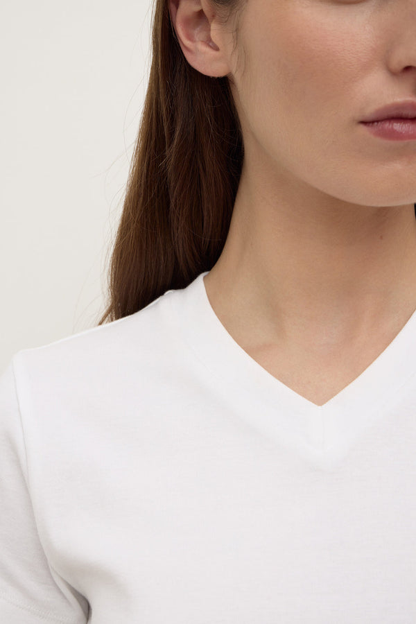 Remy Tee - White