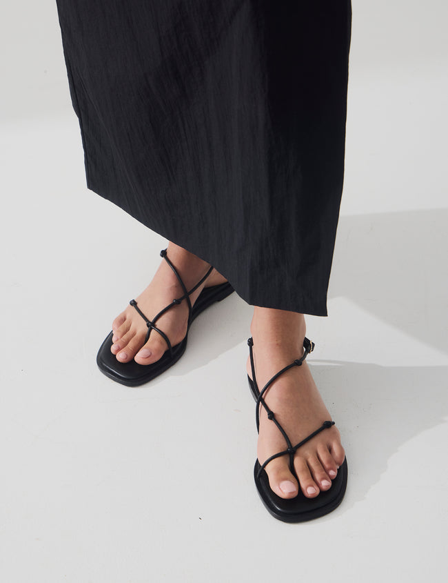 Sara Sandal - Black