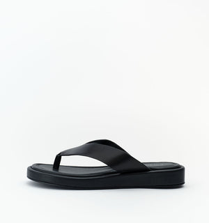 Uma - Black Leather