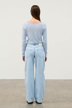 Mid Rise Jean - Light Wash