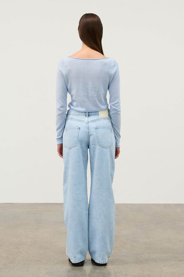Mid Rise Jean - Light Wash