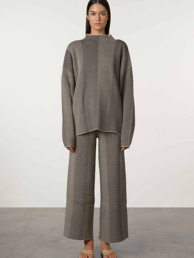 Black Herringbone Knit Pant