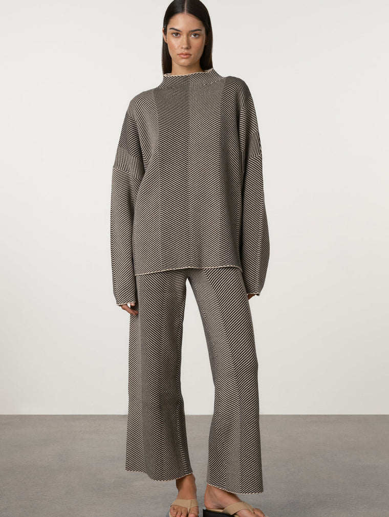 Black Herringbone Knit Pant