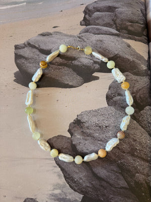 Beaded Necklace - Pearl